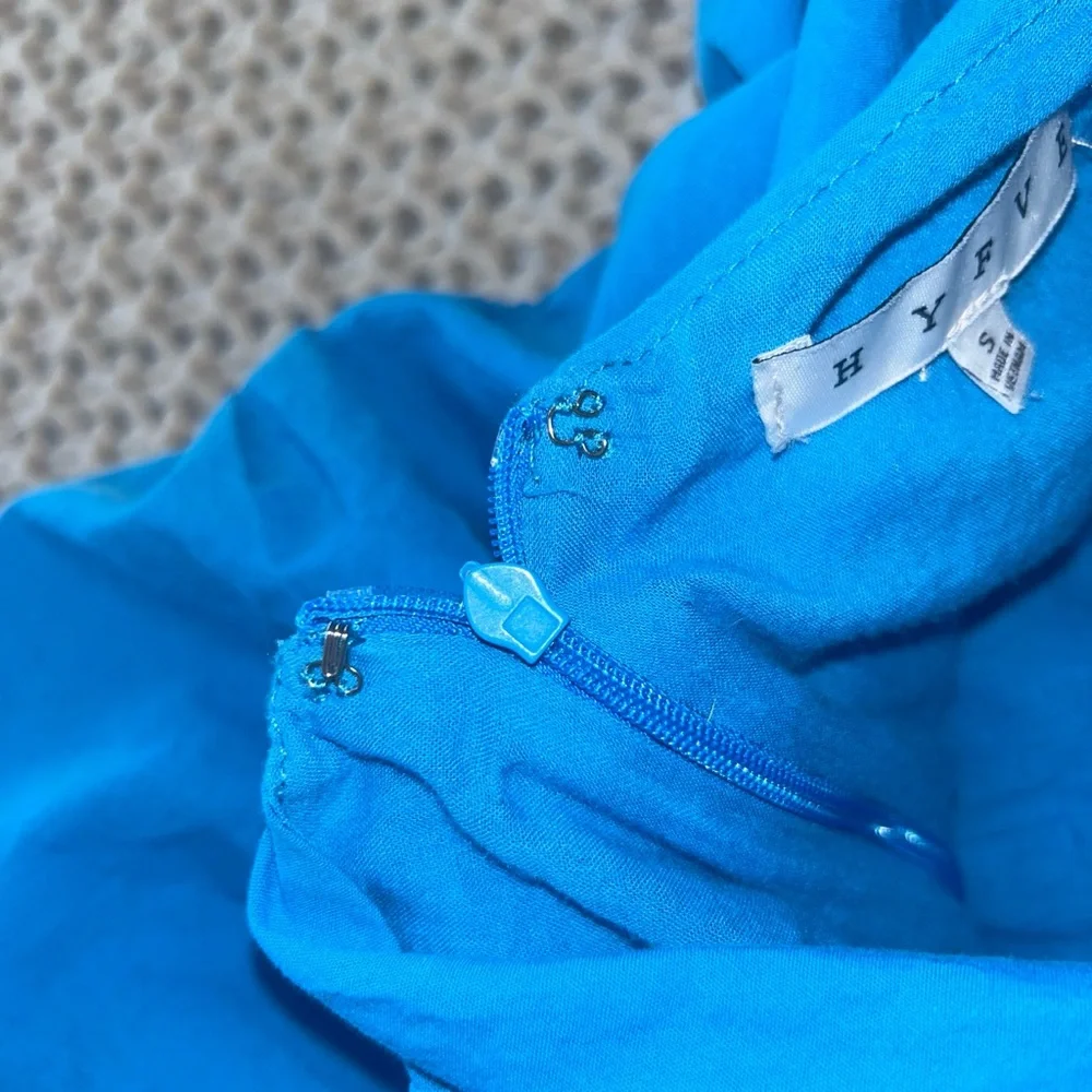 🦋Vibrant Blue Feminine Scrunch Dress Women’s Small NWOT - Picture 4 of 5